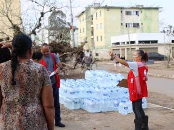 Ações humanitárias da Cáritas chegaram a centenas de famílias em Canoas e São Leopoldo, no RS
