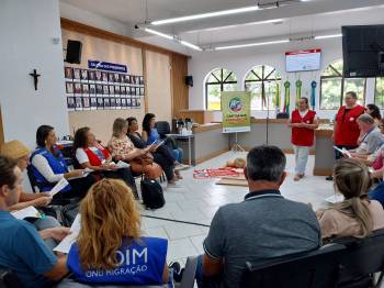 Cáritas realiza reuniões com lideranças de comunidades atingidas pelas inundações no RS