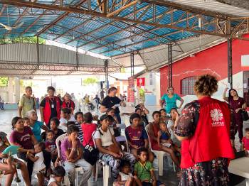 Ações com mulheres gestantes e mães de crianças pequenas são realizadas pela Rede Cáritas em Roraima